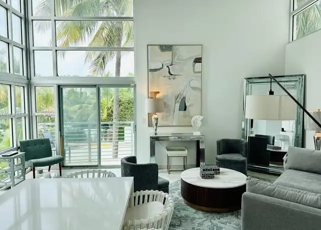 Property at 7700 Collins Ave #5, Miami Beach, FL, 33141, 2 beds, 2 baths, [object Object]