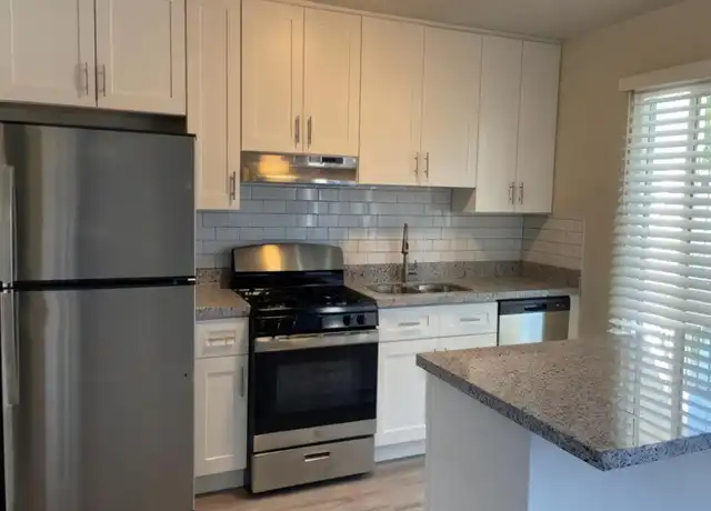 Property at 408 W Earll Dr, Phoenix, AZ, 85013, 1 bed, 1 bath, [object Object]