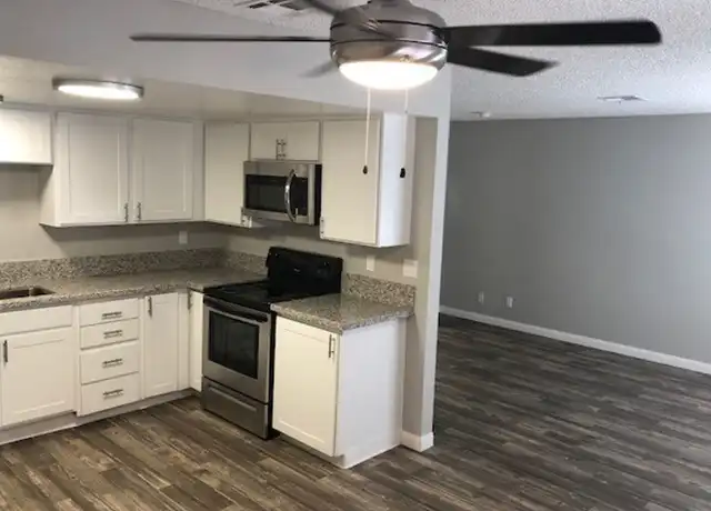 Property at 1525 Pinto Ln Unit P20, Las Vegas, NV, 89106, 1 bed, 1 bath, [object Object]