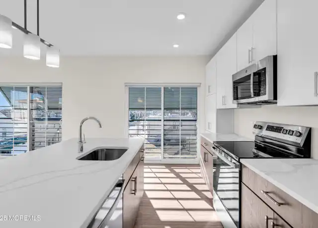 Property at 19 Carr Ave Unit 303, Keansburg, NJ, 07734, 2 beds, 2 baths, [object Object]