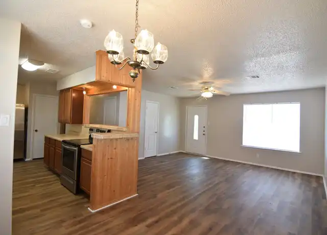 Property at 6 Canyon Cir, Belton, TX, 76513, 2 beds, 2 baths, [object Object]