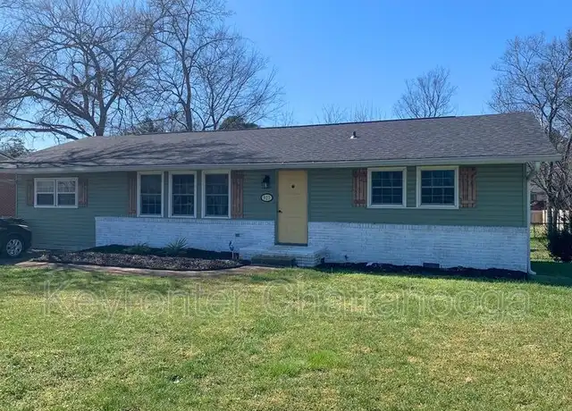 Property at 827 Woodmore Ln, Chattanooga, TN, 37411, 4 beds, 2 baths, [object Object]