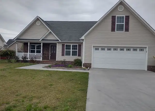 Property at 404 Brunswick Dr, Jacksonville, NC, 28546, 4 beds, 2 baths, [object Object]