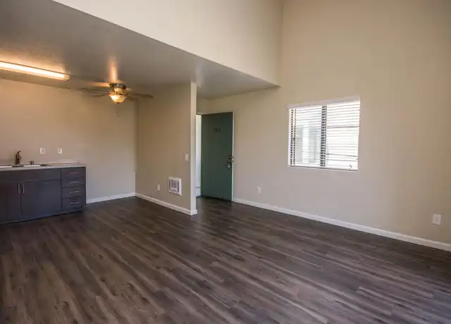 Property at 2659 Jefferson St Unit 9-205, Carlsbad, CA, 92008, 1 bed, 1 bath, [object Object]