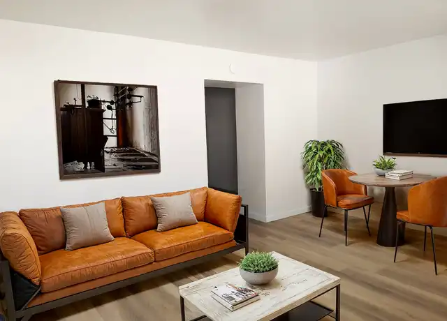 Property at 21 University Dr Unit 2, Colorado Springs, CO, 80910, 2 beds, 1 bath, [object Object]