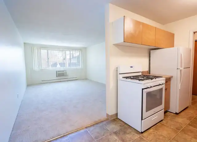 Property at 1776 Saint Clair Ave Unit 209, St Paul, MN, 55105, 2 beds, 1 bath, [object Object]