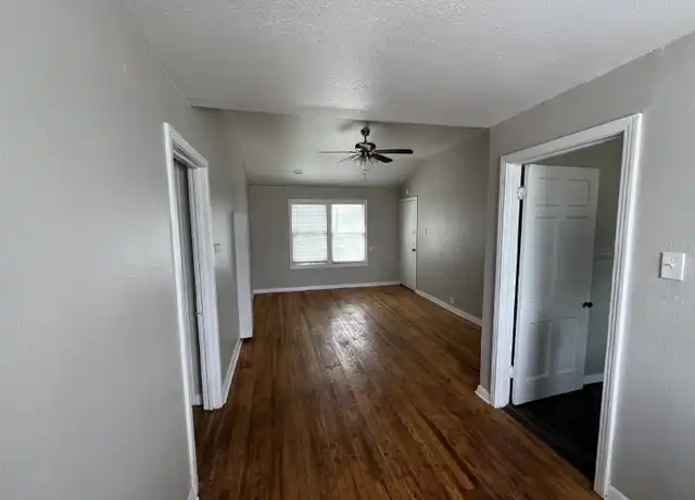 Property at 103 Thomas Jefferson Dr Unit 4, San Antonio, TX, 78228, 1 bed, 1 bath, [object Object]