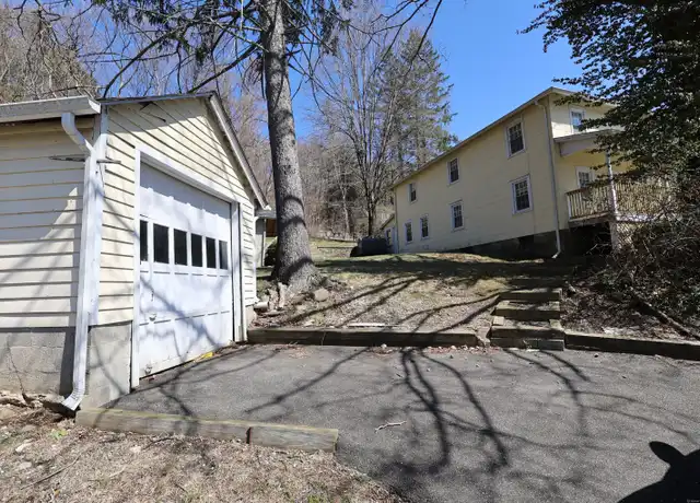 Property at 48 W Branchville Rd, Ridgefield, CT, 06877, 3 beds, 2 baths, [object Object]