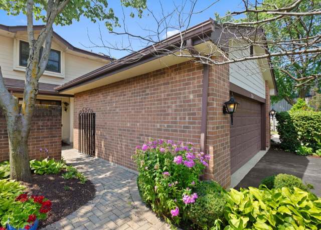 Photo of 234 W Grant Vlg, Hinsdale, IL 60521