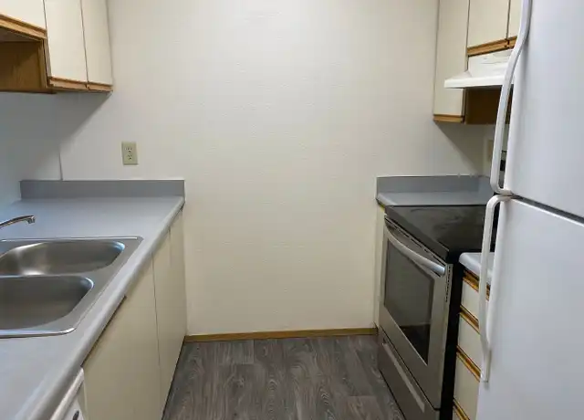 Property at 812 NE 42nd St Unit 101, Seattle, WA, 98105, 2 beds, 2 baths, [object Object]