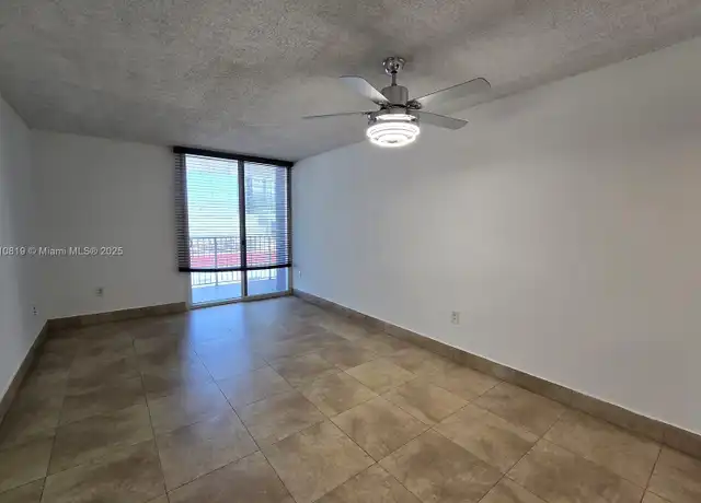 Property at 800 N Miami Ave Unit E1507, Miami, FL, 33136, 1 bed, 1 bath, [object Object]