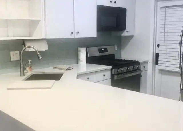 Property at 200 E Royal Palm Rd #2060, Boca Raton, FL, 33432, 2 beds, 1.5 baths, [object Object]