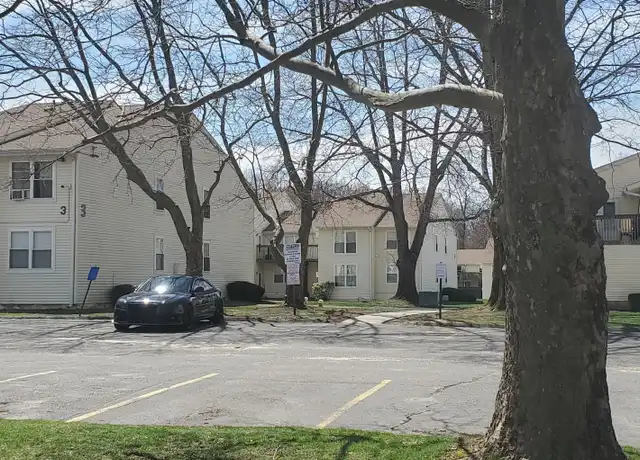 Property at 949 Pleasant Valley Rd Unit 5-9, South Windsor, CT, 06074, 2 beds, 1 bath, [object Object]