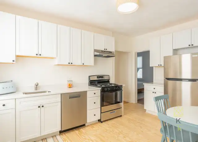 Property at 34 White Pl Unit 3, Brookline, MA, 02445, 3 beds, 2 baths, [object Object]