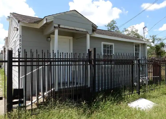 Property at 3804 Lelia St Unit A, Houston, TX, 77026, 2 beds, 1 bath, [object Object]