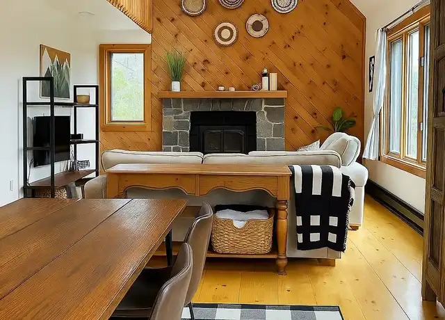 Property at 378 Tuttle Hill Rd, South Londonderry, VT, 05155, 3 beds, 2 baths, [object Object]