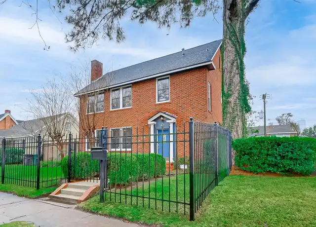 Property at 2412 Oakdale St, Houston, TX, 77004, 3 beds, 1.5 baths, [object Object]