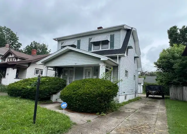 Property at 813 W Hillcrest Ave, Dayton, OH, 45406, 3 beds, 1 bath, [object Object]