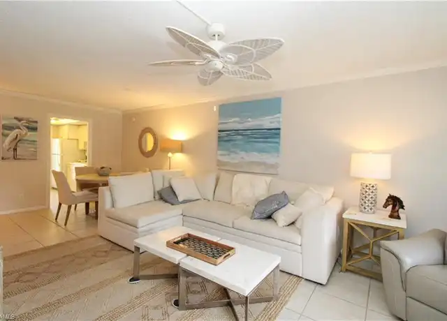 Property at 333 4th Ave S #202, Naples, FL, 34102, 2 beds, 2 baths, [object Object]