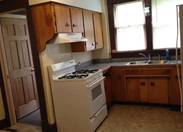 Property at 815 Randolph St, Waterloo, IA, 50702, 3 beds, 1 bath, [object Object]