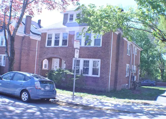 Property at 3 Portina Rd Unit 3, Brighton, MA, 02135, 4 beds, 1 bath, [object Object]