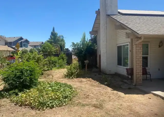 Property at 2220 N Prospect Ave, Fresno, CA, 93722, 3 beds, 3 baths, [object Object]