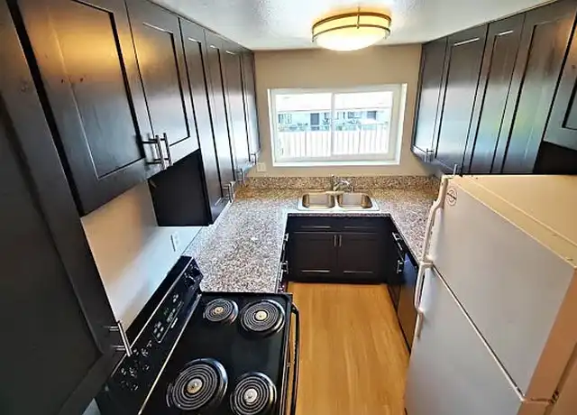 Property at Clearbrook Terrace Apartments - 1010-1054 Clearbrook Ln, Vista, CA, 92084, 2 beds, 1 bath, [object Object]