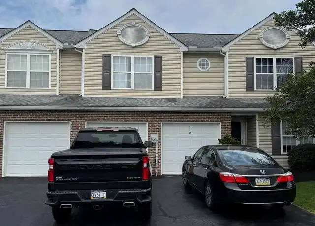Property at 102 Kestrel Ct, Hummelstown, PA, 17036, 4 beds, 2.5 baths, [object Object]