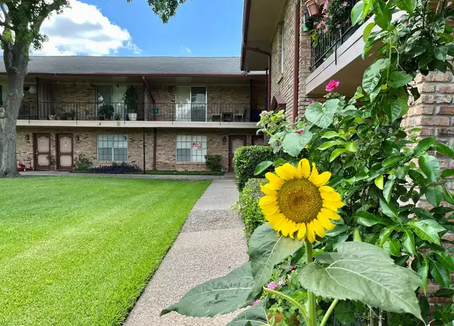 Property at 7600 Burgoyne Rd #115, Houston, TX, 77063, 2 beds, 1.5 baths, [object Object]