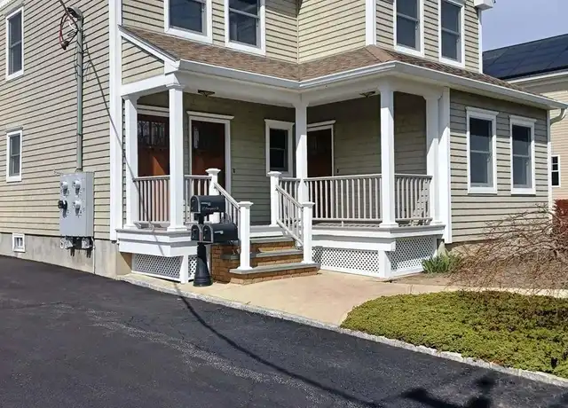 Property at 57 Prospect St Unit 2, Babylon, NY, 11702, 1 bed, 1 bath, [object Object]