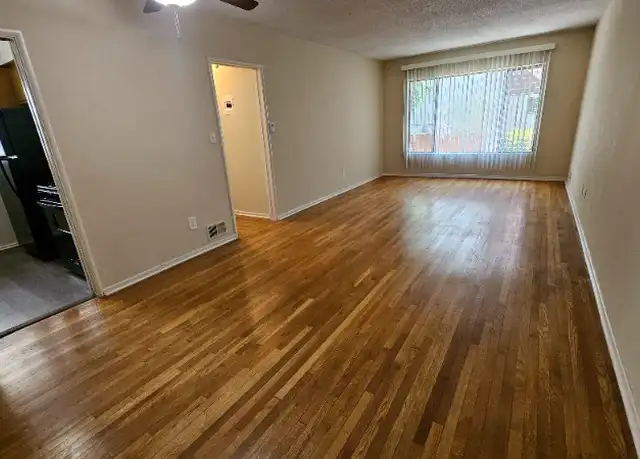 Property at 8315 Clinton Ave Unit 5, West Hollywood, CA, 90048, 1 bed, 1 bath, [object Object]
