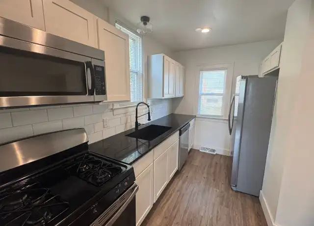 Property at 1023 Crescent St NE, Grand Rapids, MI, 49503, 3 beds, 1 bath, [object Object]
