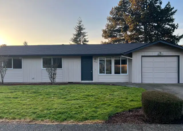 Property at 1055 SE Villard St, McMinnville, OR, 97128, 2 beds, 1 bath, [object Object]