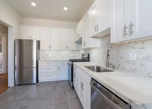Property at 1029 Oak St, Oakland, CA, 94607, 1 bed, 1 bath, [object Object]