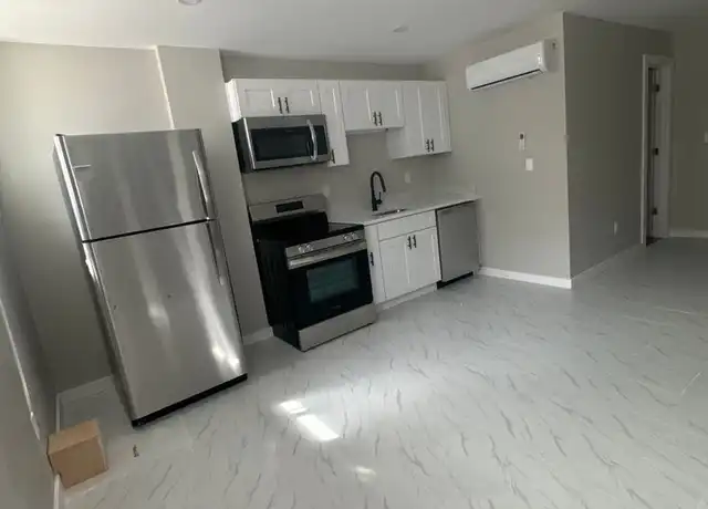 Property at 71 West St, Albany, NY, 12206, 1 bed, 1 bath, [object Object]