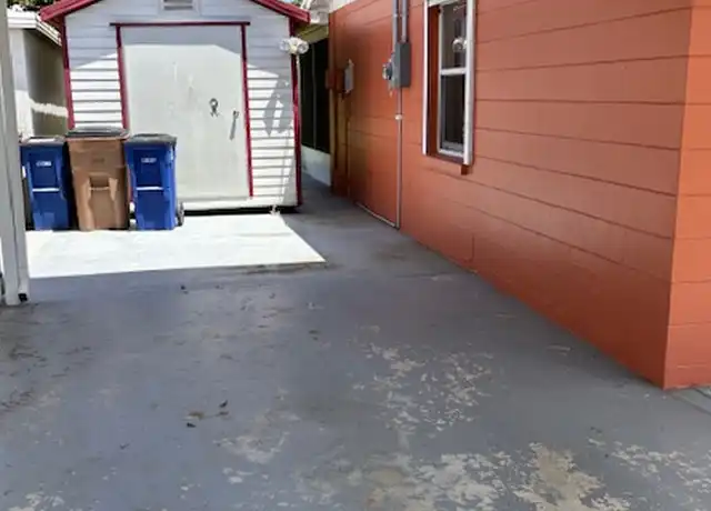 Property at 1113 Broad Ct, Lehigh Acres, FL, 33936, 2 beds, 1 bath, [object Object]