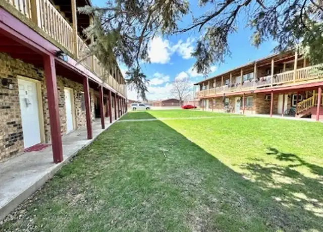 Property at 1328 Juniper Dr Unit 8, Rantoul, IL, 61866, 2 beds, 1 bath, [object Object]