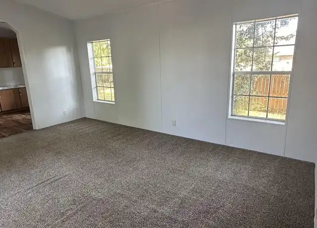 Property at 5675 Saufley Field Rd #5, Bellview, FL, 32526, 3 beds, 2 baths, [object Object]