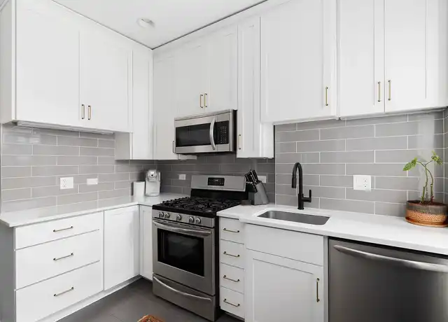 Property at Summit View Apartments - 2516 Peachwood Cir NE, Atlanta, GA, 30345, 2 beds, 2 baths, [object Object]