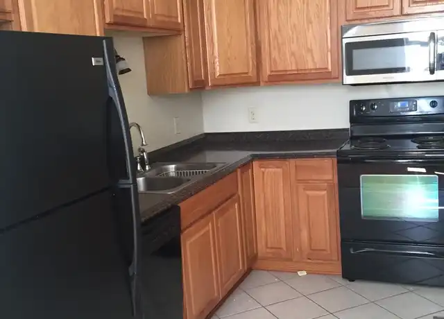 Property at 642 Philadelphia St Unit 2F, Covington, KY, 41011, 1 bed, 1 bath, [object Object]