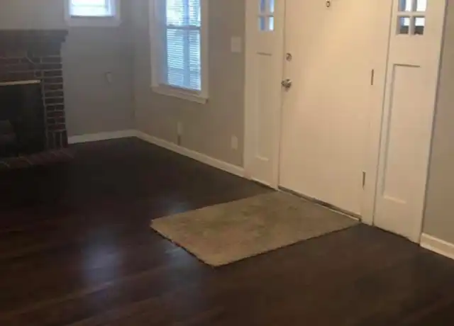 Property at 6208 Swope Pkwy, Kansas City, MO, 64130, 4 beds, 1 bath, [object Object]