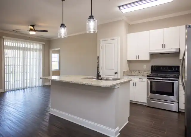 Property at 9114 McDowell Creek Ct Unit 207, Cornelius, NC, 28031, 2 beds, 2 baths, [object Object]