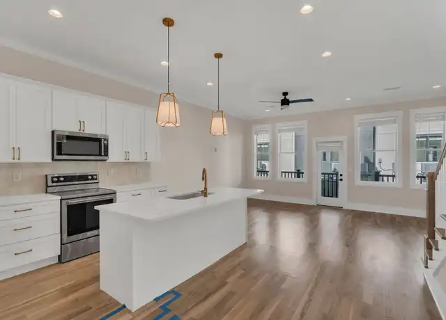 Property at 5301 Centennial Blvd Unit A, Nashville, TN, 37209, 4 beds, 4 baths, [object Object]