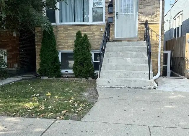 Property at 1224 S Central Ave Unit 1, Cicero, IL, 60804, 2 beds, 1 bath, [object Object]