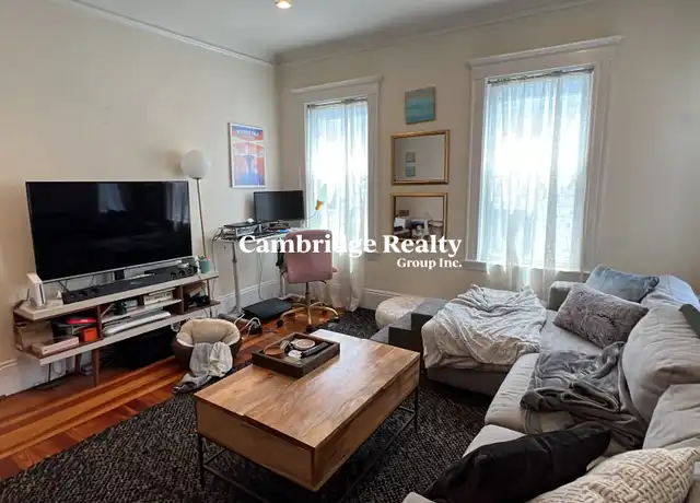 Property at 97 Josephine Ave #2, Somerville, MA, 02144, 2 beds, 1 bath, [object Object]