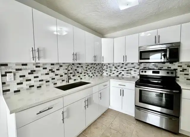 Property at 7010 NW 186th St, Hialeah, FL, 33015, 1 bed, 1 bath, [object Object]