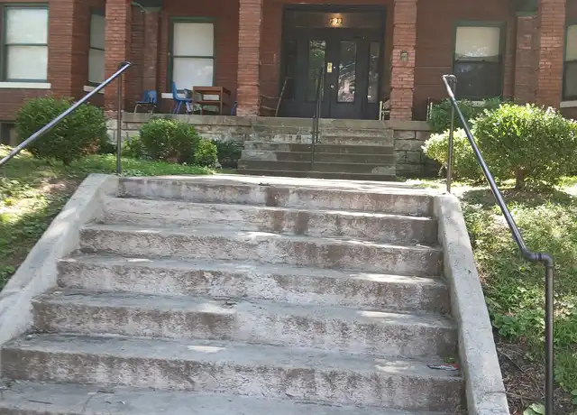 Property at 1441 S 4th St Unit 9, Louisville, KY, 40208, 2 beds, 1 bath, [object Object]