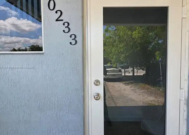 Property at 10233 SW 176th St, Miami, FL, 33157, 3 beds, 2 baths, [object Object]
