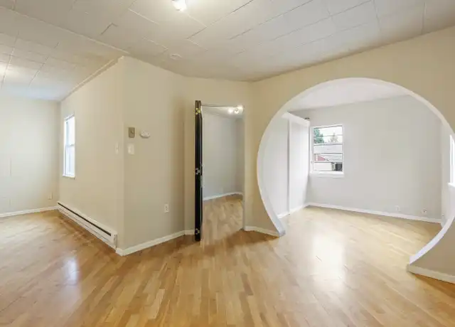 Property at 409 N Yakima Ave Unit AVENUE-3, Tacoma, WA, 98403, 0 beds, 1 bath, [object Object]