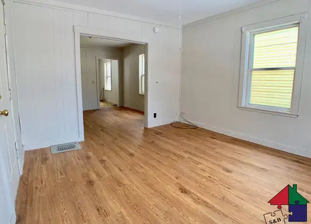 Property at 52 W Patterson St #3, Barre, VT, 05641, 1 bed, 1 bath, [object Object]
